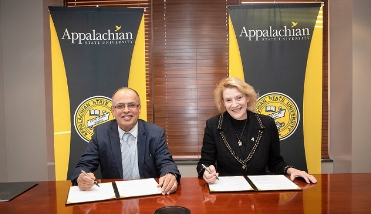 AURAK Signs Extra Cooperation Agreement with Appalachian State University