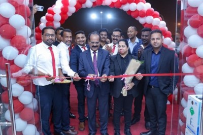 Al Ras Auto AC Spare Parts opened its outlets in Oman and Qatar the same day
