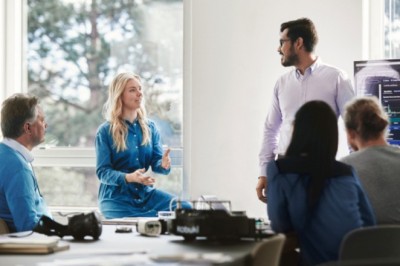 رحلة طويلة من عالم الشركات الناشئة إلى الشركات الرائدة: 