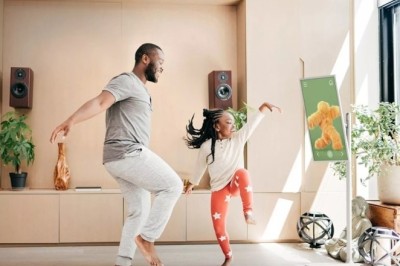 استمتعوا بمشاهدة المحتوى المفضل لديكم في الصيف مع شاشات LG StanbyME وStanbyME Go