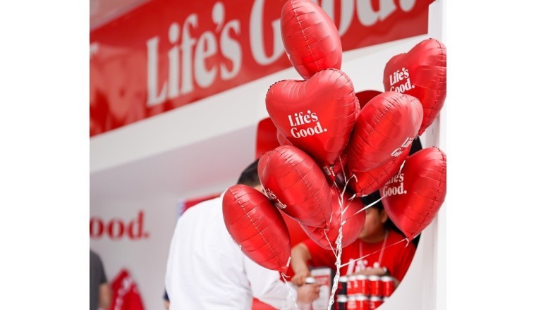 شاركوا في تحدّي إيماءة إصبع القلب من إل جي للتعبير عن مشاعر الحب والاهتمام والتواصل