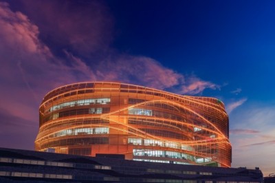 عمانتل وArchangel Lightworks تؤسسان شراكة استراتيجية لاستقطاب الاتصالات الليزرية إلى سلطنة عمان