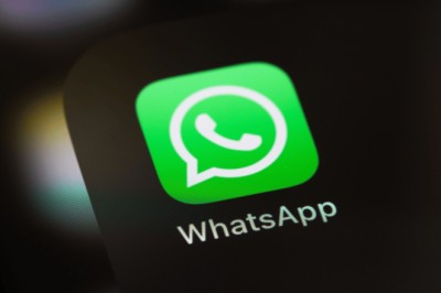 A WhatsApp bug lets malicious media files spread through group chats