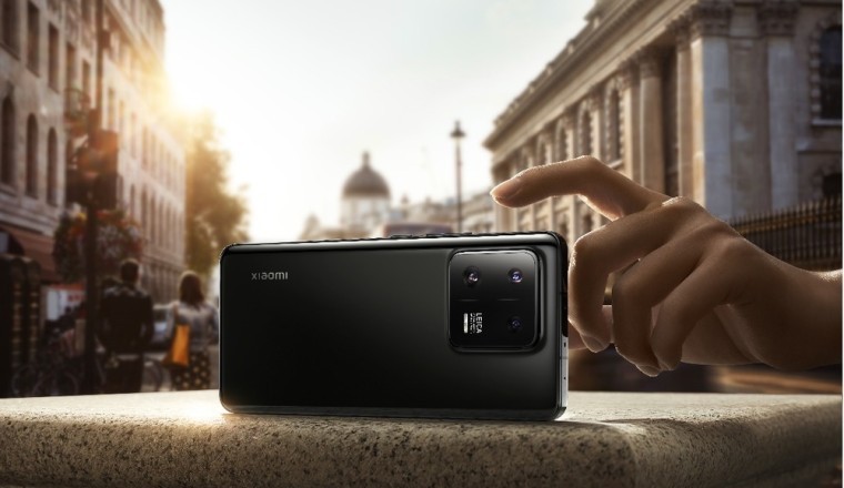 إطلاق سلسلة هواتف Xiaomi 13 المُصممة بالتعاون مع شركة لايكا في الأسواق الدولية